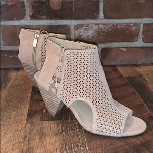 Peep Toe Spring/Summer/Fall Sandals with Heel